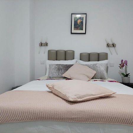 Charming Loft In Portoアパートメント エクステリア 写真