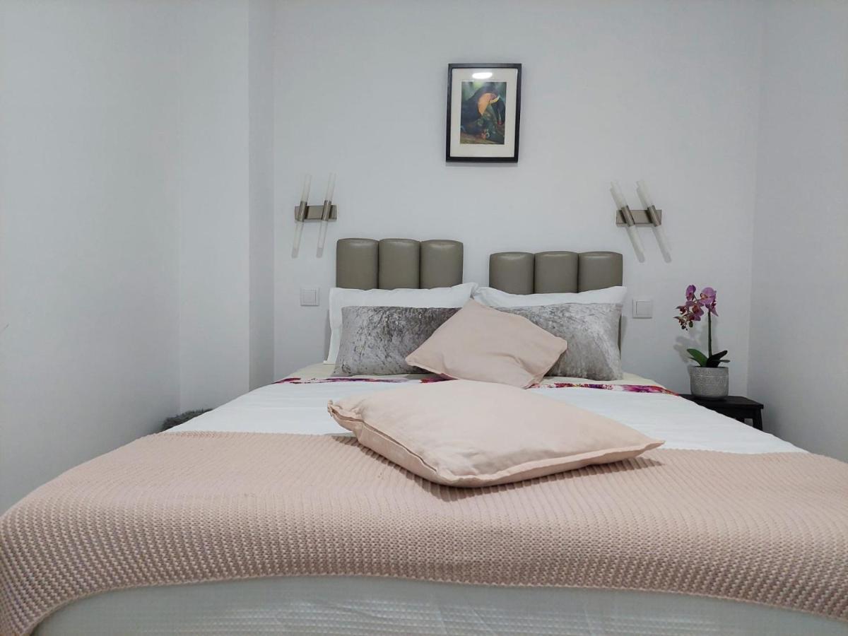 Charming Loft In Portoアパートメント エクステリア 写真