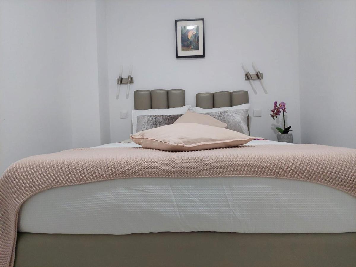 Charming Loft In Portoアパートメント エクステリア 写真